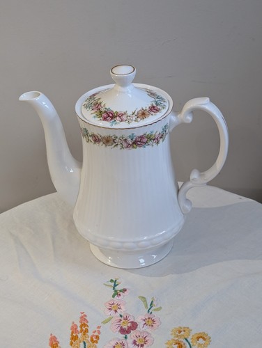 Vintage mayfair bone china - bone,